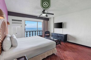 1 slaapkamer, een bureau, een strijkplank/strijkijzer, wifi