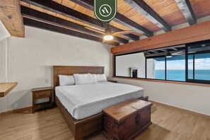 2 Schlafzimmer, Schreibtisch, Bügeleisen/Bügelbrett, Reisekinderbett