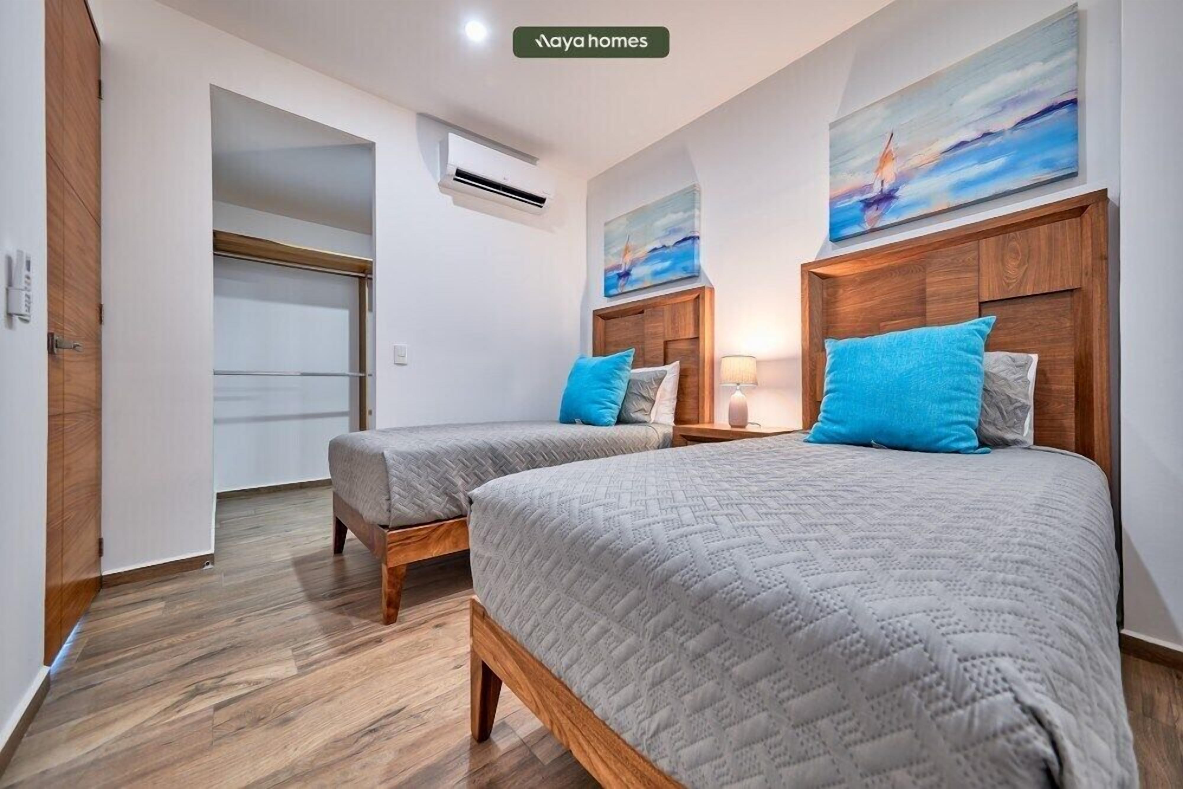 2 bedrooms, desk, iron/ironing board, travel cot