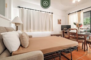 1 chambre, bureau, fer et planche à repasser, Wi-Fi