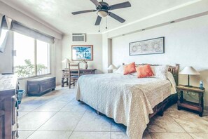 2 Schlafzimmer, Schreibtisch, Bügeleisen/Bügelbrett, Reisekinderbett