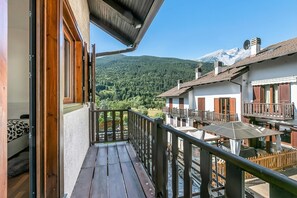 Family House, 1 Bedroom, Balcony (La Casa Di Dadà) | Property grounds - La Casa Di Dada (Oulx)
