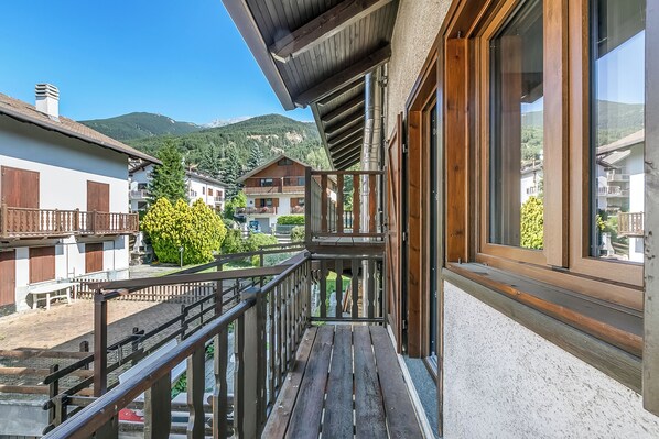 Family House, Multiple Bedrooms (La Casa Di Dadà) | Property grounds