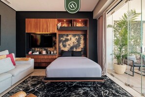 1 Schlafzimmer, Schreibtisch, Bügeleisen/Bügelbrett, Reisekinderbett