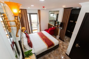 1 chambre, bureau, draps fournis