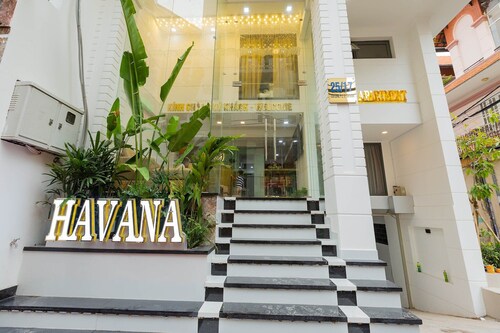Group-Friendly Triple Stay | Near Havana Airport