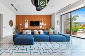 TV, offices