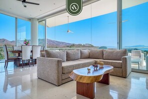 Smart TV, mesa de ping pong