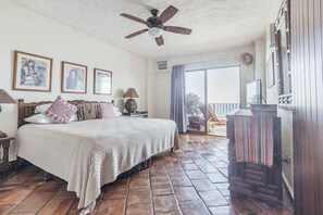 2 bedrooms, desk, iron/ironing board, travel cot