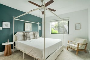 3 bedrooms, free WiFi, bed sheets, wheelchair access