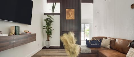 Smart TV, chimenea