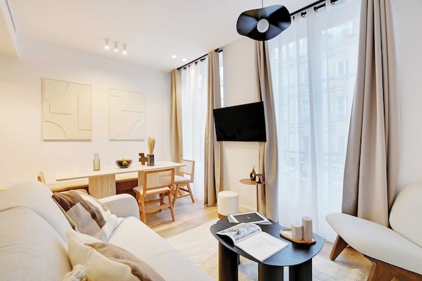 TV connectée, espaces bureaux