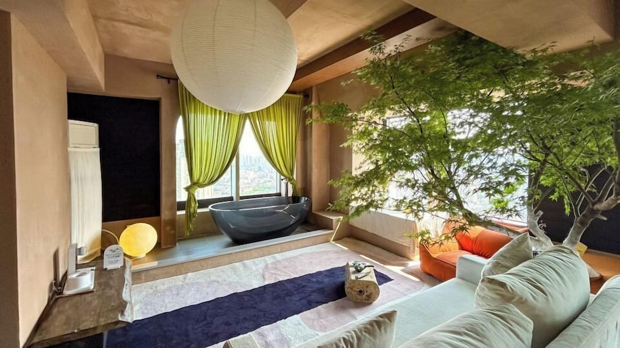 M Panda Tower Boutique Chengdu