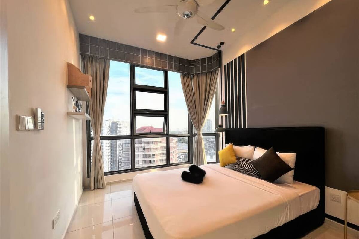 Superior Apartment, 2 Bedrooms, Balcony, City View | Desk, laptop workspace, iron/ironing board, free WiFi