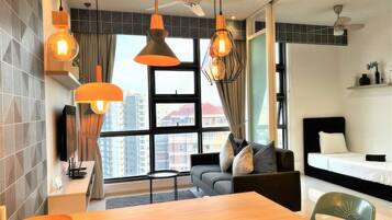 Superior Apartment, 2 Bedrooms, Kitchen, City View | Makan dalam bilik