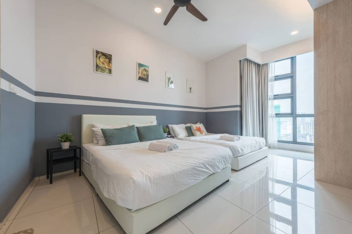 Superior Apartment, 1 Bedroom, Balcony, City View | Desk, laptop workspace, iron/ironing board, free WiFi