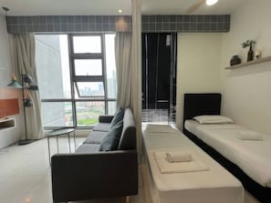 Superior Apartment, 2 Bedrooms, Balcony, City View | Living area
