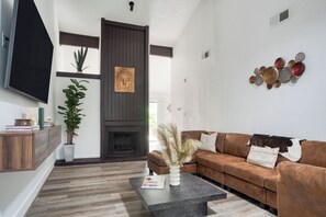 TV connectée, cheminée