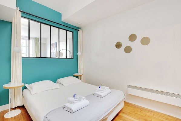 1 bedroom, iron/ironing board, WiFi, bed sheets
