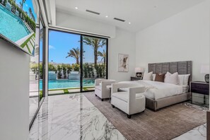 7 camere, ferro/asse da stiro, culla da viaggio, Wi-Fi gratuito