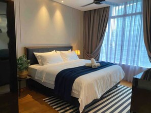 Superior Apartment, 2 Bedrooms, Kitchen, City View