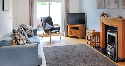 4 bedroom accommodation in Trearddur Bay