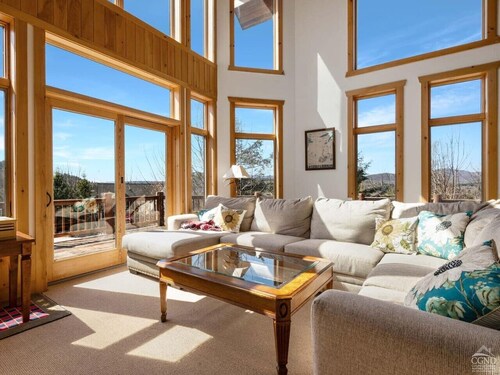 Luxe 8BR Windham Lodge | Theater, Walk to Slopes