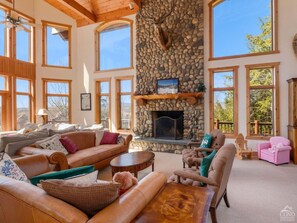 Televisor i llar de foc 