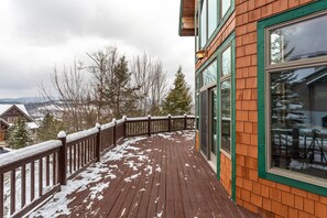 Terrace/patio - Fireplace, Home Theater, Ski-In/Out Windham Lodge (Windham)