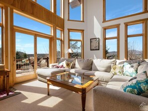 Televisor i llar de foc 