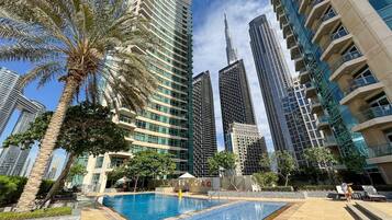 Outdoor pool, a heated pool