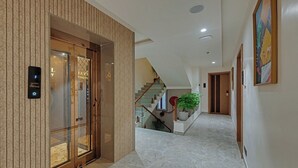 رواق