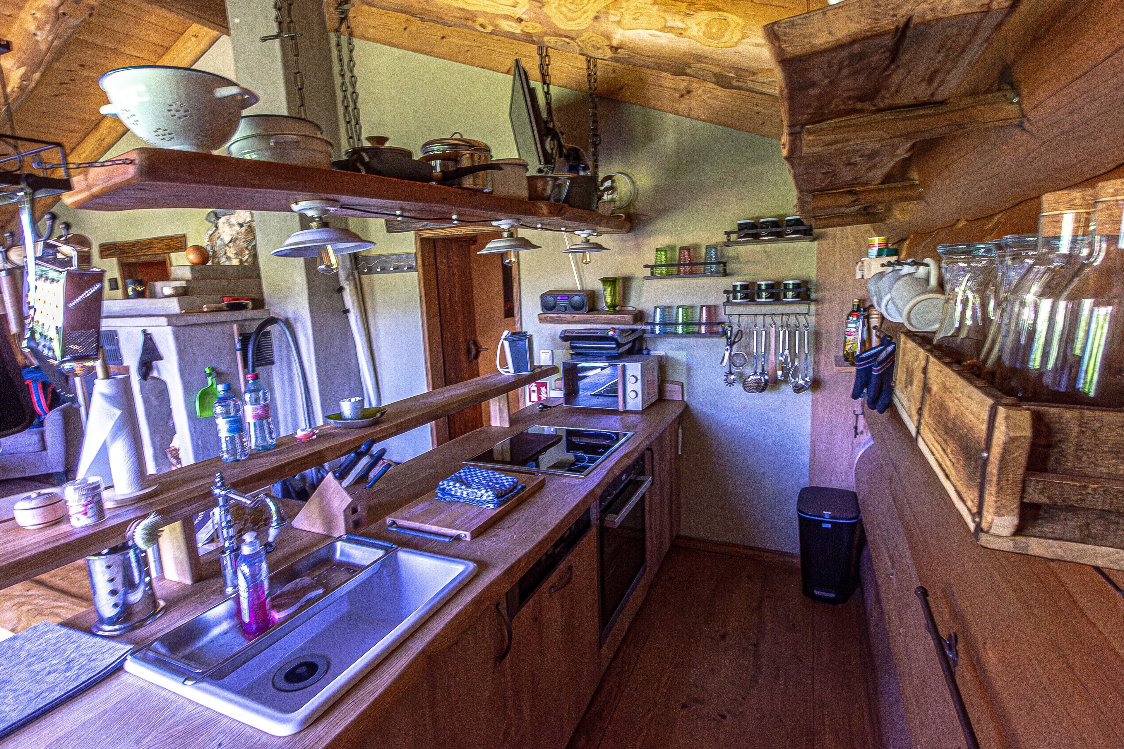 雪櫃、微波爐、焗爐、爐具