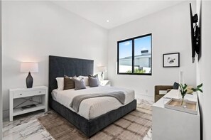 5 Schlafzimmer, Bügeleisen/Bügelbrett, Reisekinderbett, kostenloses WLAN