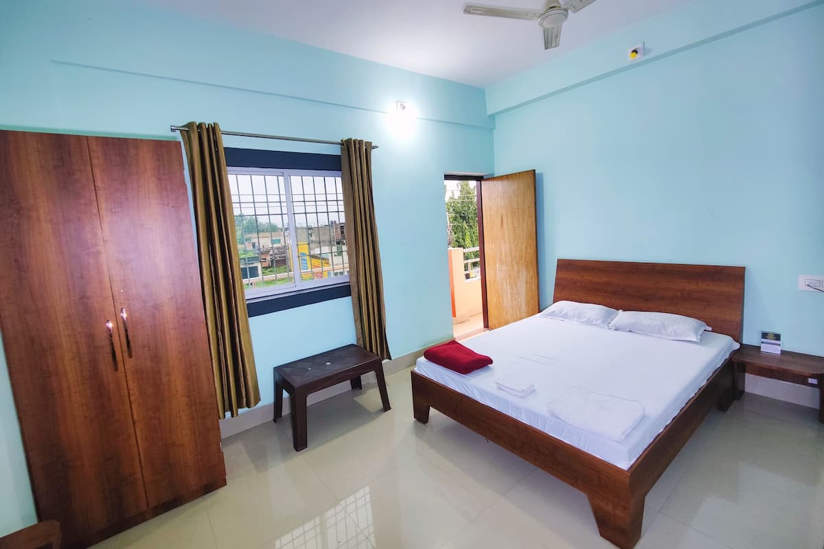 Deluxe Double Room | Free WiFi