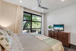 2 bedrooms, WiFi, bed sheets - Amazing Condo walking distance to the beach (Tamarindo)