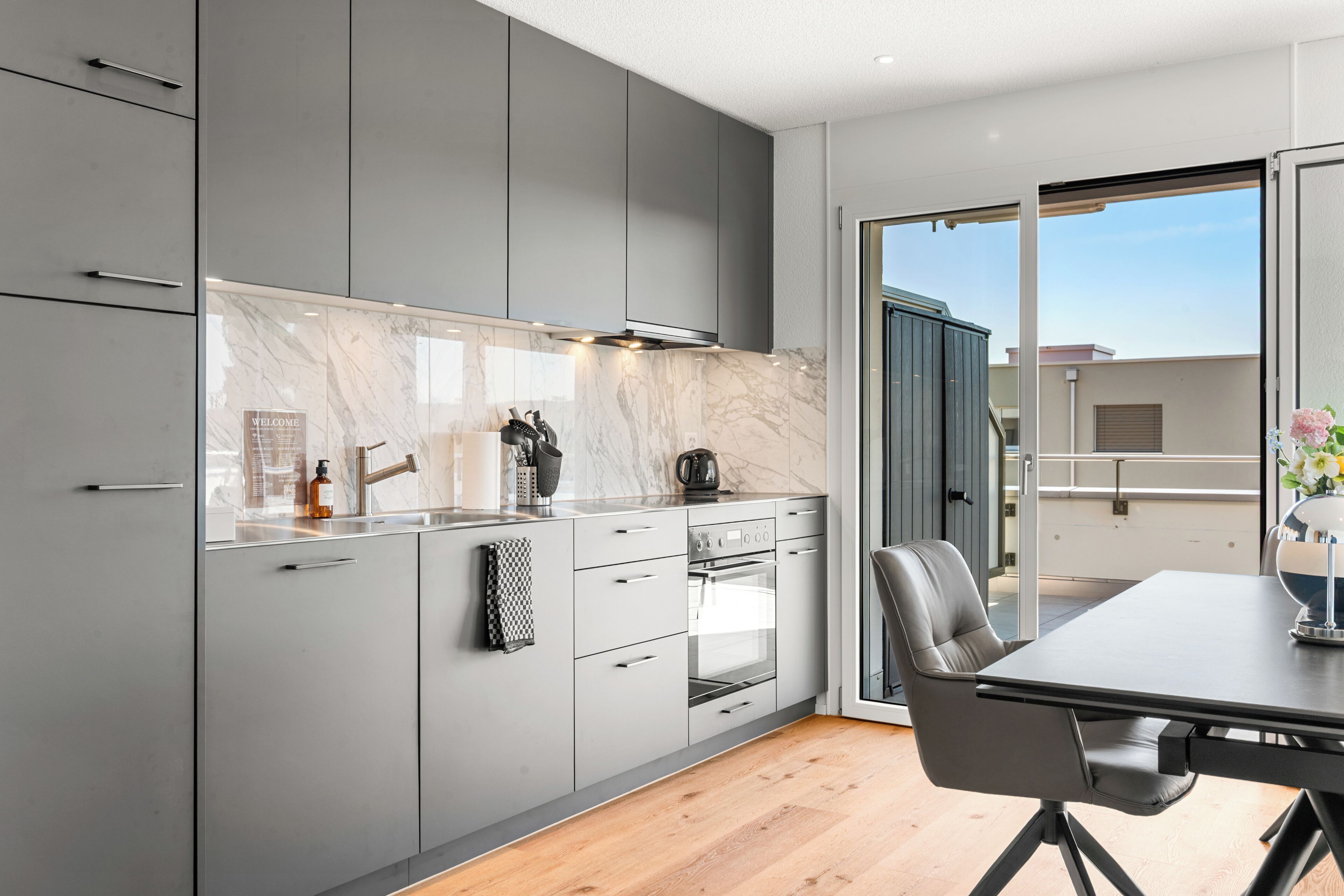 Exclusive Penthouse | Private kitchen | Fridge, microwave, oven, stovetop