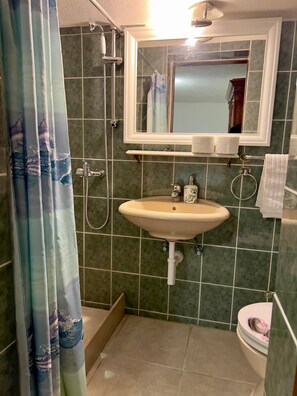 Douche, séchoir à cheveux