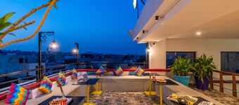 goSTOPS Plus Uadipur Gulab Bagh