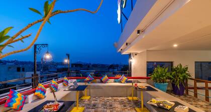 goSTOPS Plus Uadipur Gulab Bagh