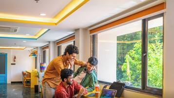 A modern workspace with designated workstations and free Wi-Fi.