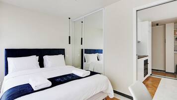 1 slaapkamer, een bureau, een strijkplank/strijkijzer, gratis wifi