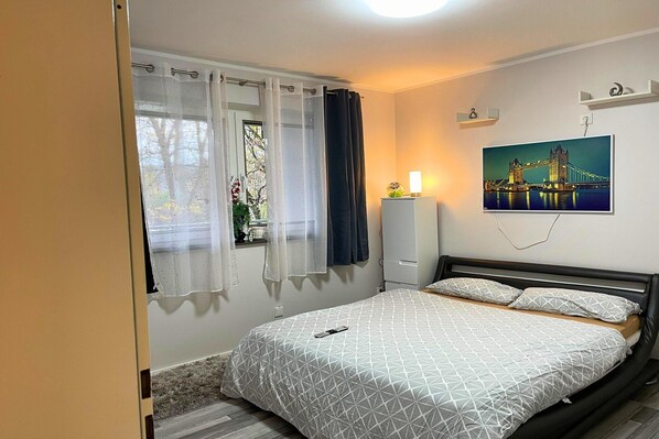 2 Schlafzimmer, Internetzugang