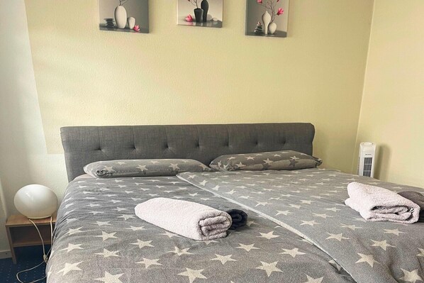 1 Schlafzimmer, Bügeleisen/Bügelbrett, kostenloses WLAN