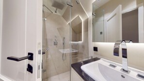 Unclassified image, 4 of 17, button