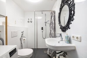 Ducha y secador de pelo