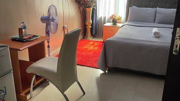 1 slaapkamer, een strijkplank/strijkijzer, gratis wifi