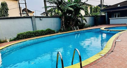 Tranquil 1BR w/ Pool Access in Prime Ikeja GRA