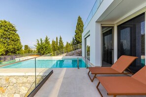 Unclassified image, 4 of 99, button - Lake Whisper Villa by PikHost (Shiroka)