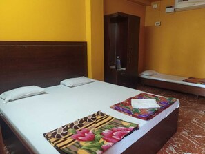 Deluxe Triple Room | Desk, laptop workspace, free WiFi - Hotel Amit (Port Blair)